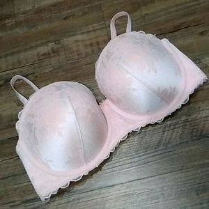 ⭐ Torrid push up strapless pink lace 38DDD bra